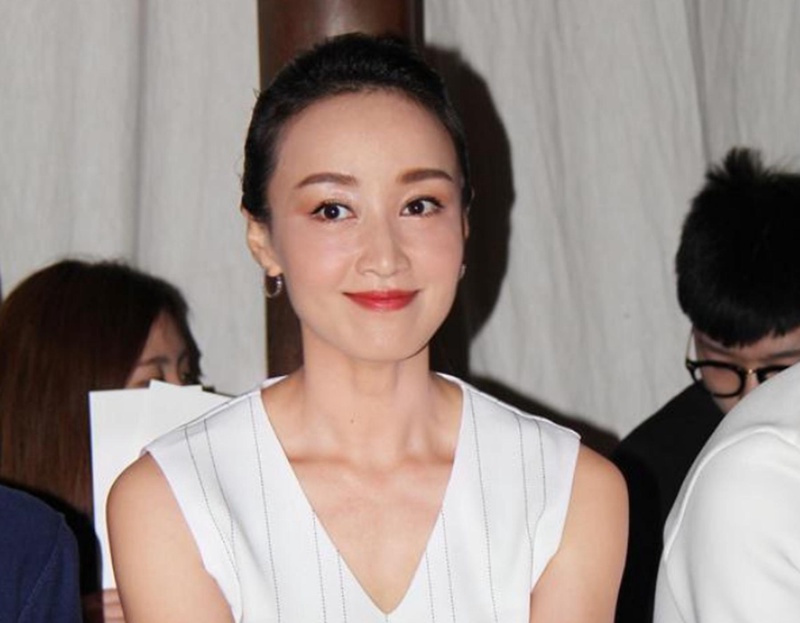 赵子琪拒了浪姐复活赛 网友吵翻:拍戏还是过气
